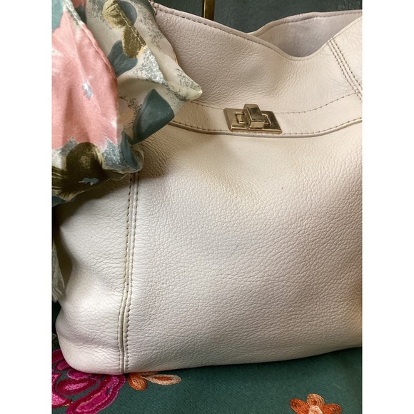 Calvin Klein White Pebbled Faux Leather with Scarf and Charm - Picture 3 of 9